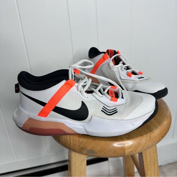 Nike Kids Air Zoom Crossover GS in White Safety Orange - Picture 1 of 12
